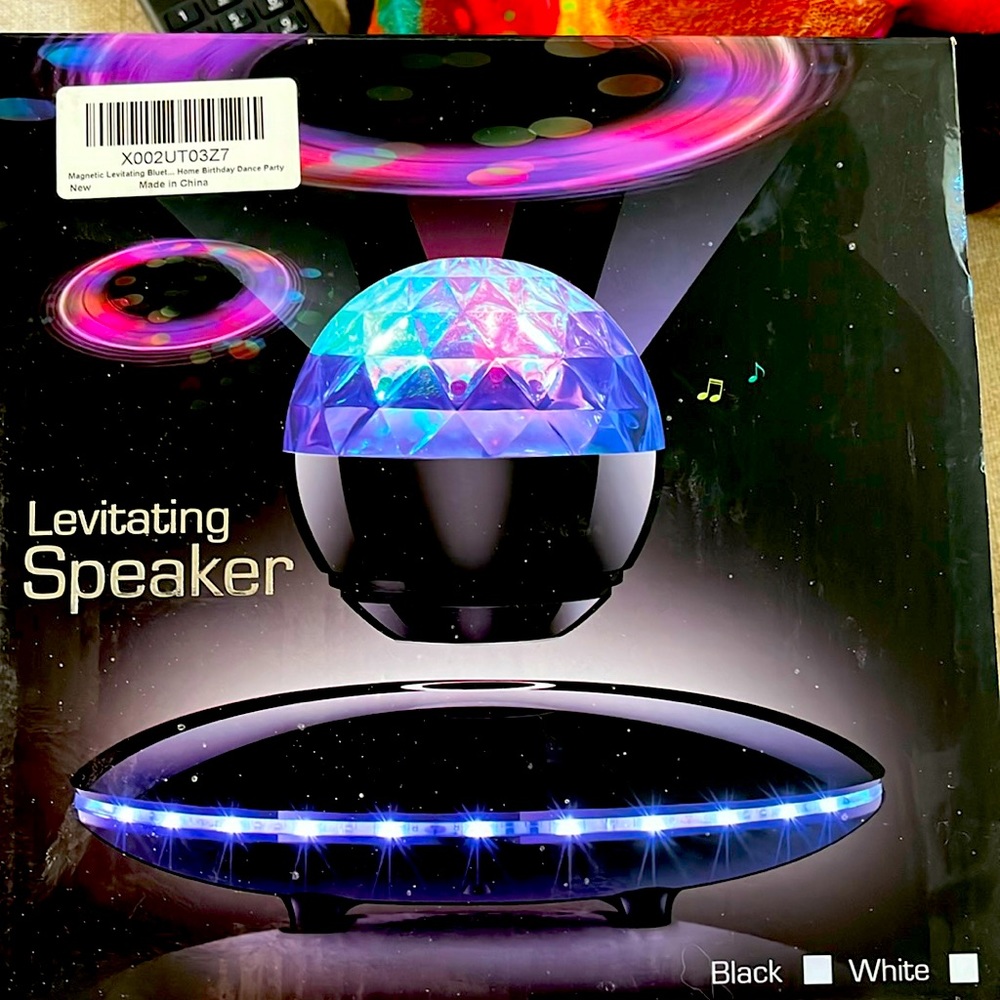 WB-82 Levitating Speaker